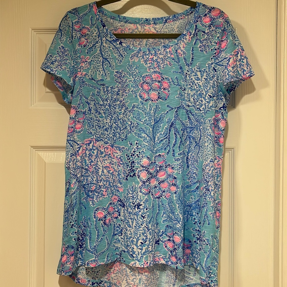 Lilly Pulitzer tee size medium 100% cotton